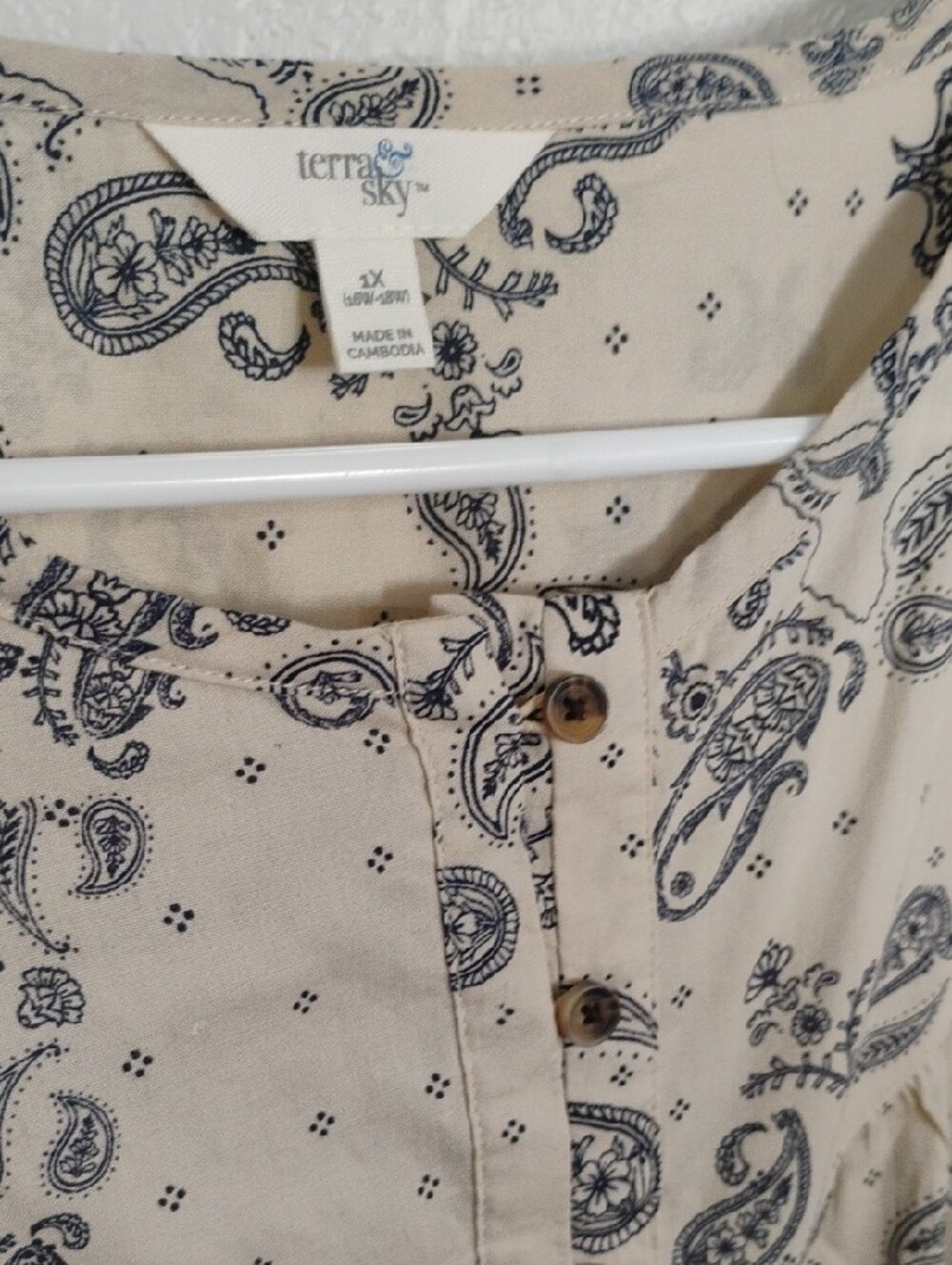 Terra & Sky Cream Paisley Button-Front Midi Dress - Picture 2 of 5